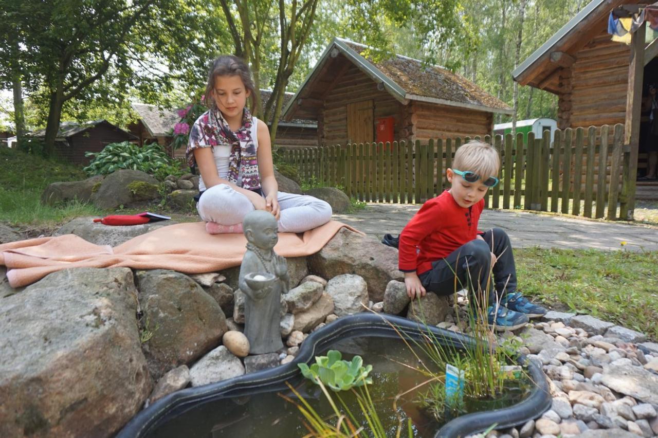 Birkenhof Ashram Familien Blockhutten Hartau Eksteriør billede