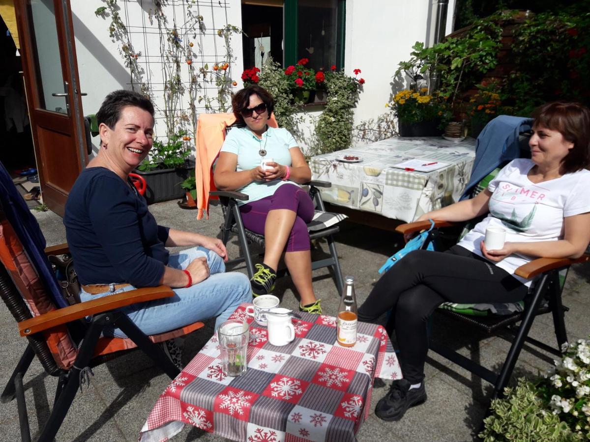 Birkenhof Ashram Familien Blockhutten Hartau Eksteriør billede